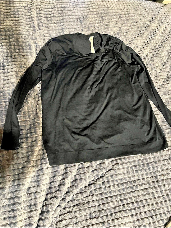lululemon athletica Tops - Lululemon swift, long sleeve top navy 16 size